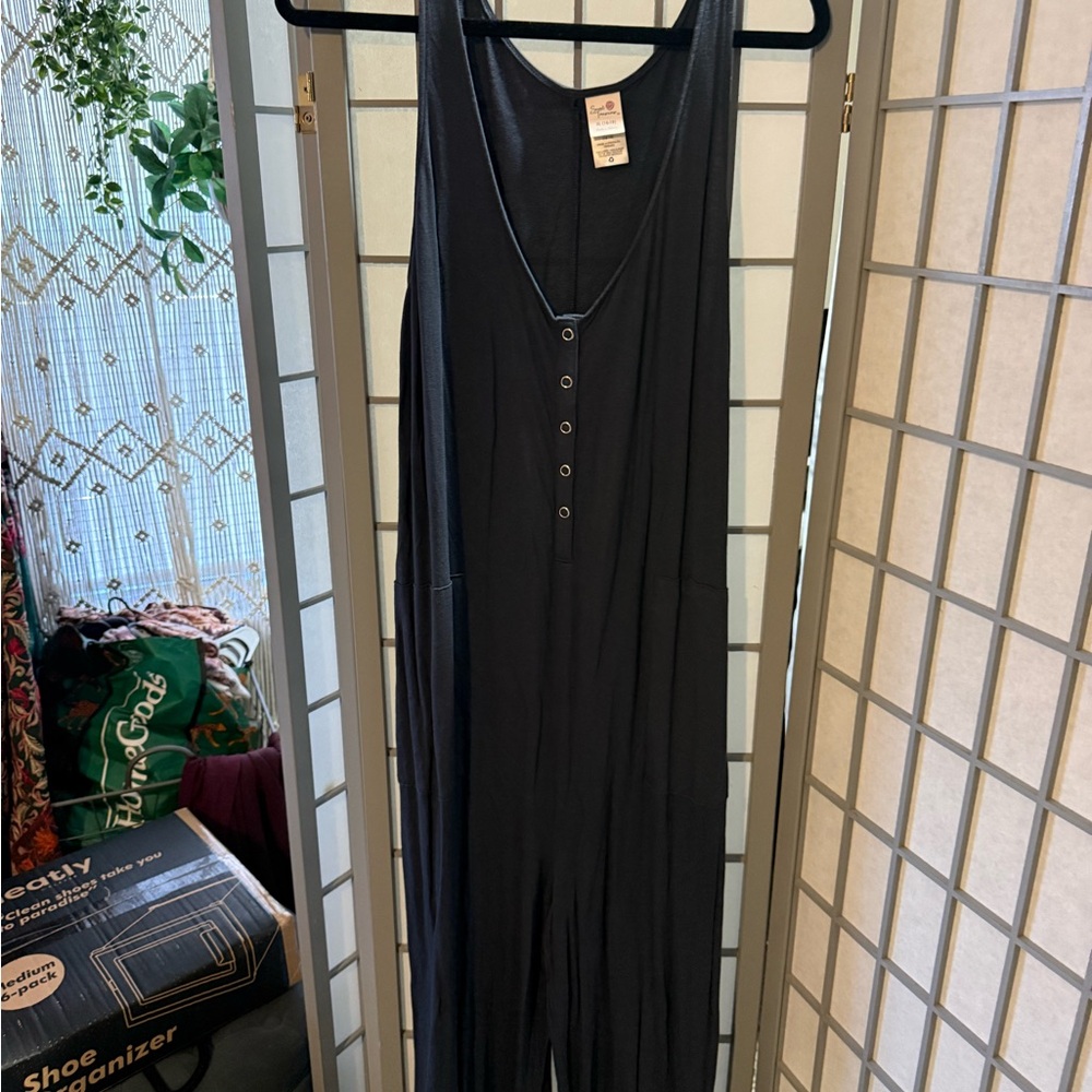 Secret Treasures Black Women's Top